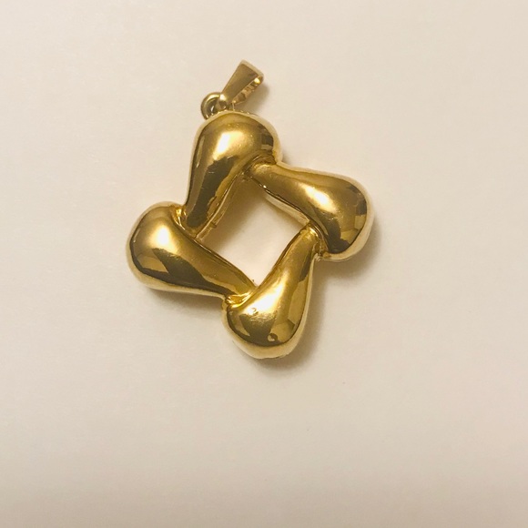 Gold Plated Pendant - Picture 3 of 5